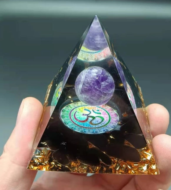 Crystal Pyramid Gift – Unique Healing & Spiritual Decor