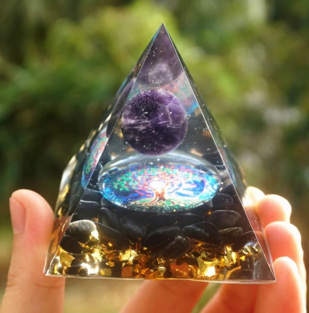 Crystal Pyramid Gift – Unique Healing & Spiritual Decor