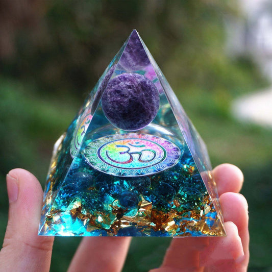 Crystal Pyramid Gift – Unique Healing & Spiritual Decor